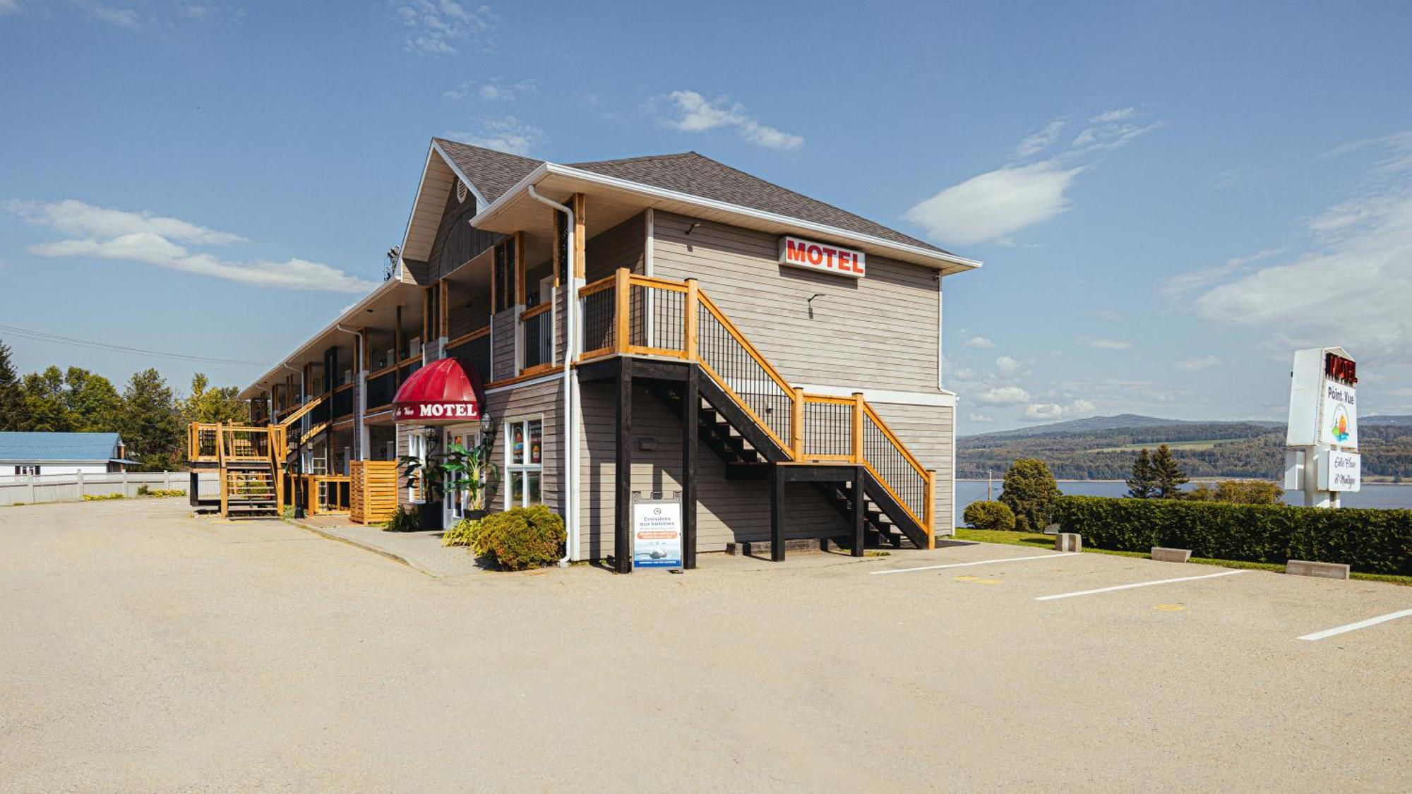 Motel Le Point De Vue La Malbaie Kültér fotó