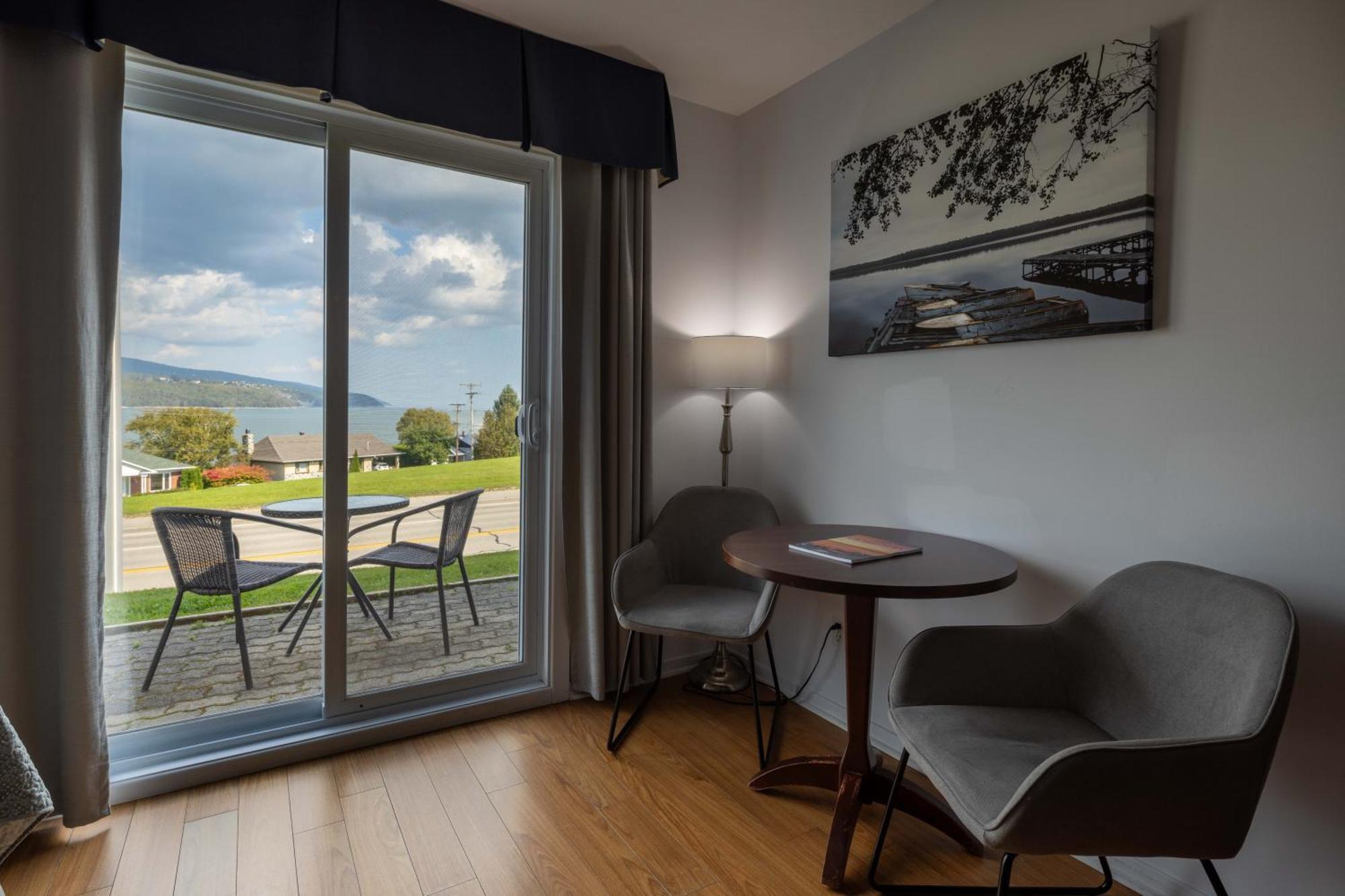 Motel Le Point De Vue La Malbaie Kültér fotó